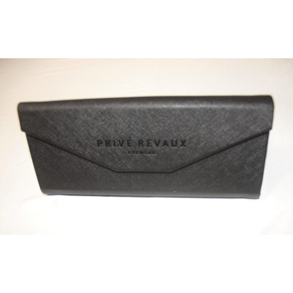 Prive Revaux Unique Black Triangle Snap Close Glass Case Fits most glasses